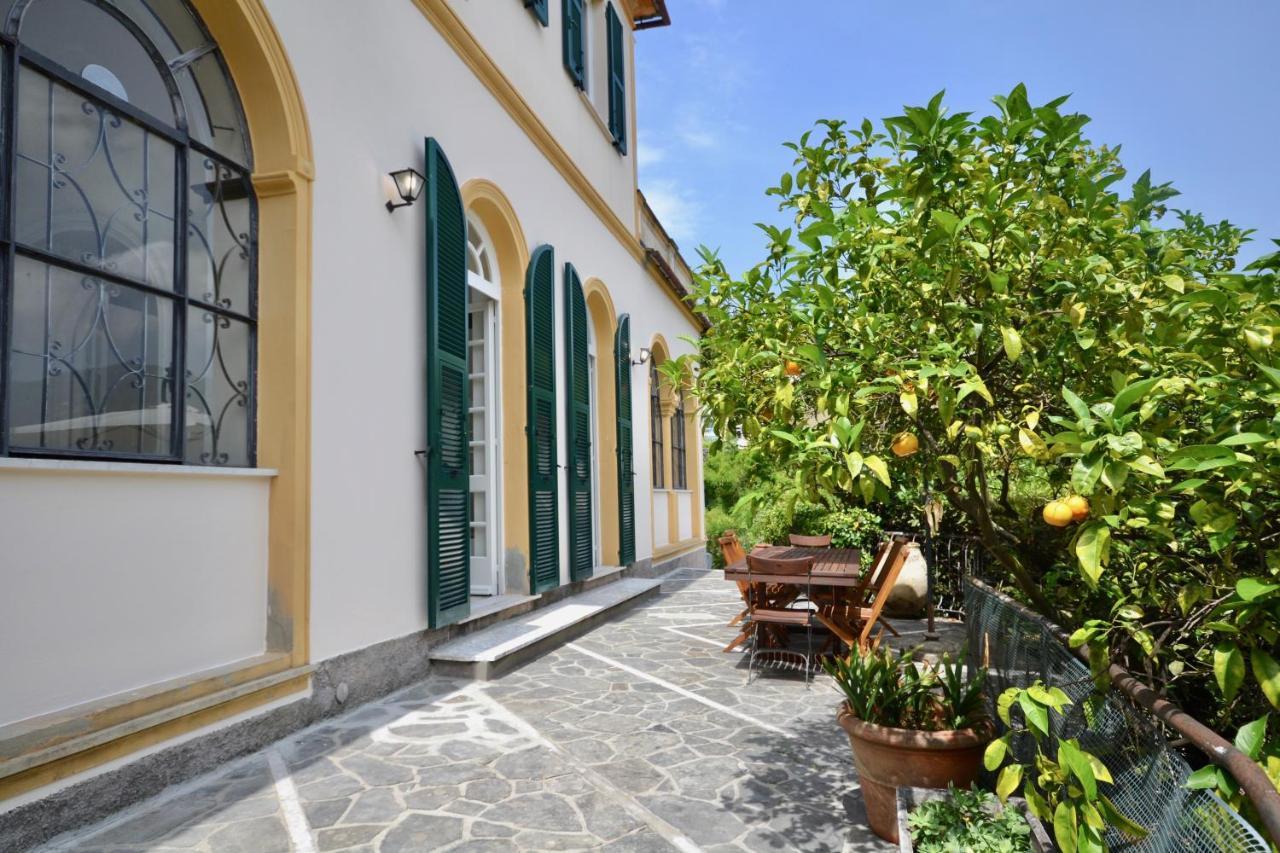 Villa Riviera Rapallo - 5 Min Walking From Beach エクステリア 写真